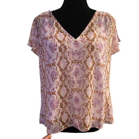 White House Black Market Tops - WHBM White House Black Market Pale Purple‎ Snakeskin Print Pullover Sz M
